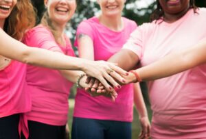 Outubro Rosa como prevenir o cancer de mama Central de Consultas | Clínica Popular