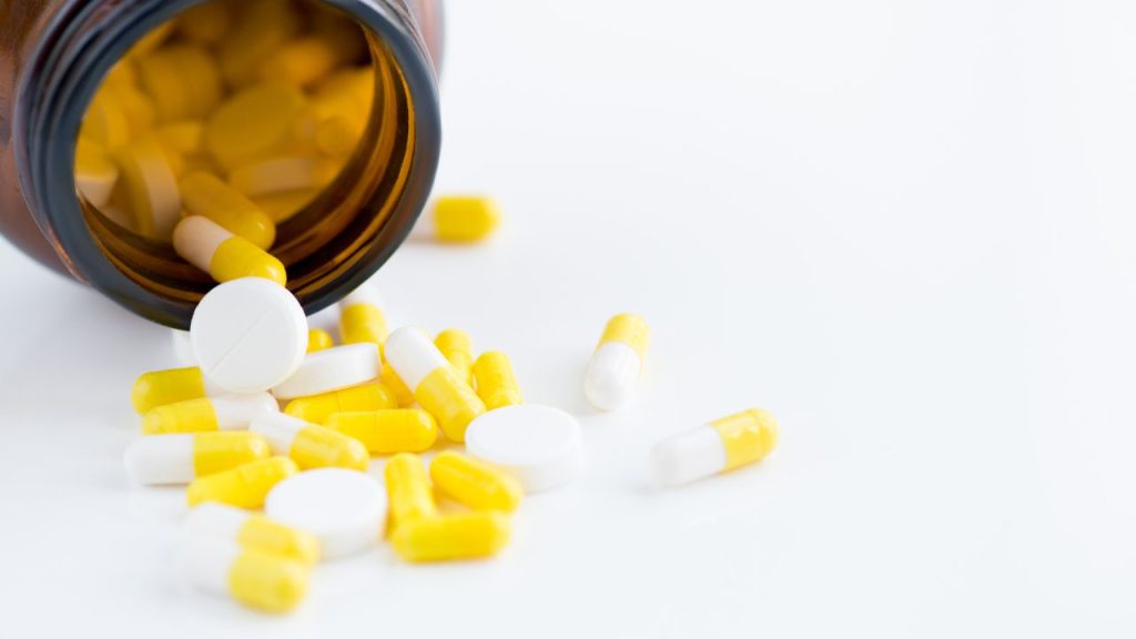 7 riscos da automedicação que afetam sua saúde - Central de Consulta