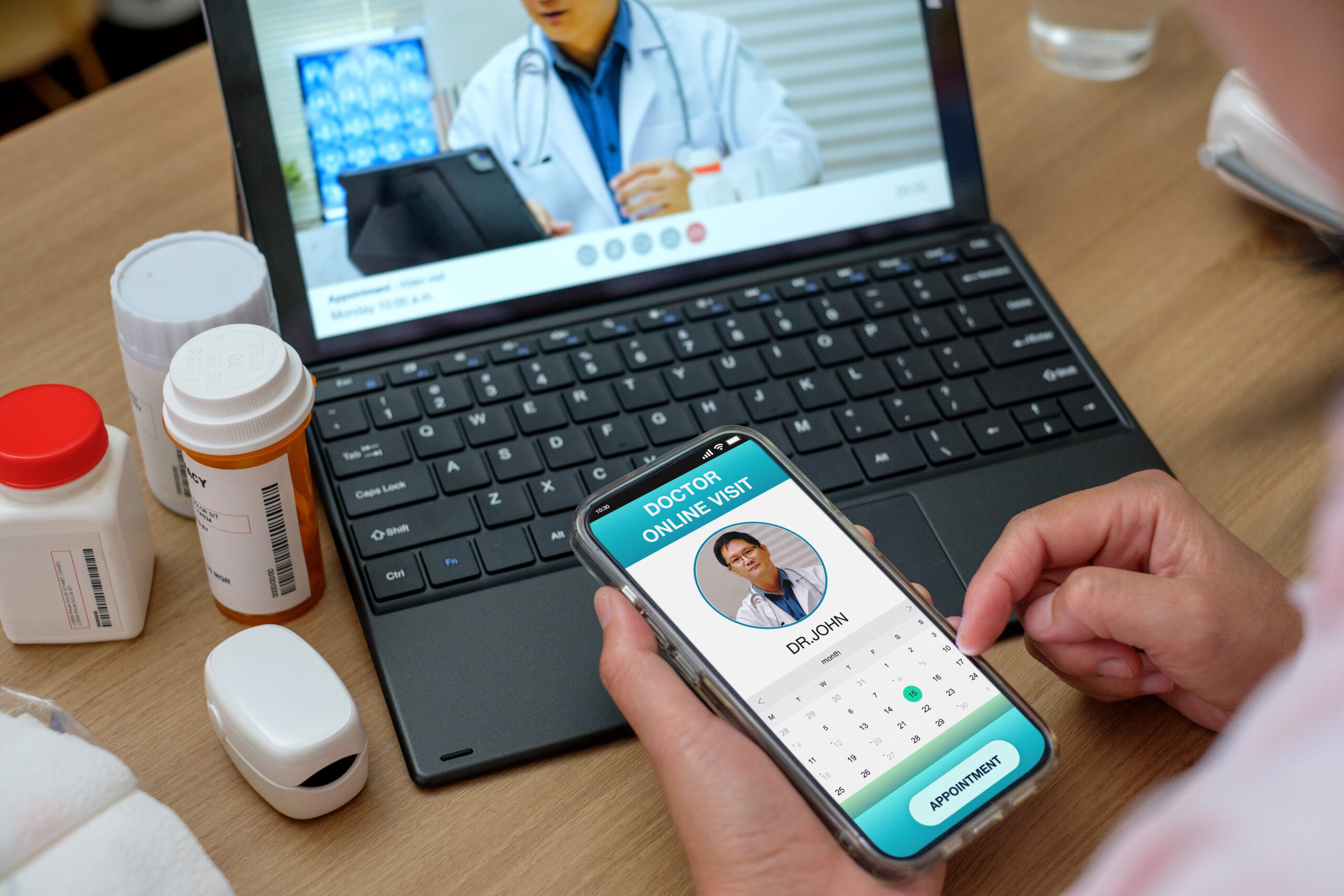 asian woman appointment consulting doctor visit on 2024 11 27 12 42 49 utc scaled Central de Consultas | Clínica Popular